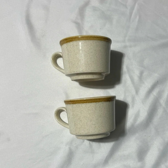 Set of 2 Vintage Mikasa Stone Manor F5800 Coffee Mugs Japan  Tan with Brown Rim - Picture 2 of 7
